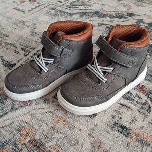 NWOB Stride Rite Sean Sneaker Boots Size 8